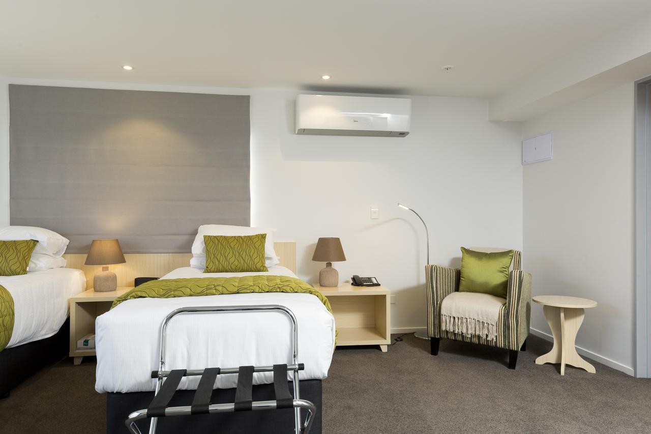 2 On Whiteleigh And 239 On Lincoln Motel Christchurch Exteriér fotografie A room at the hotel